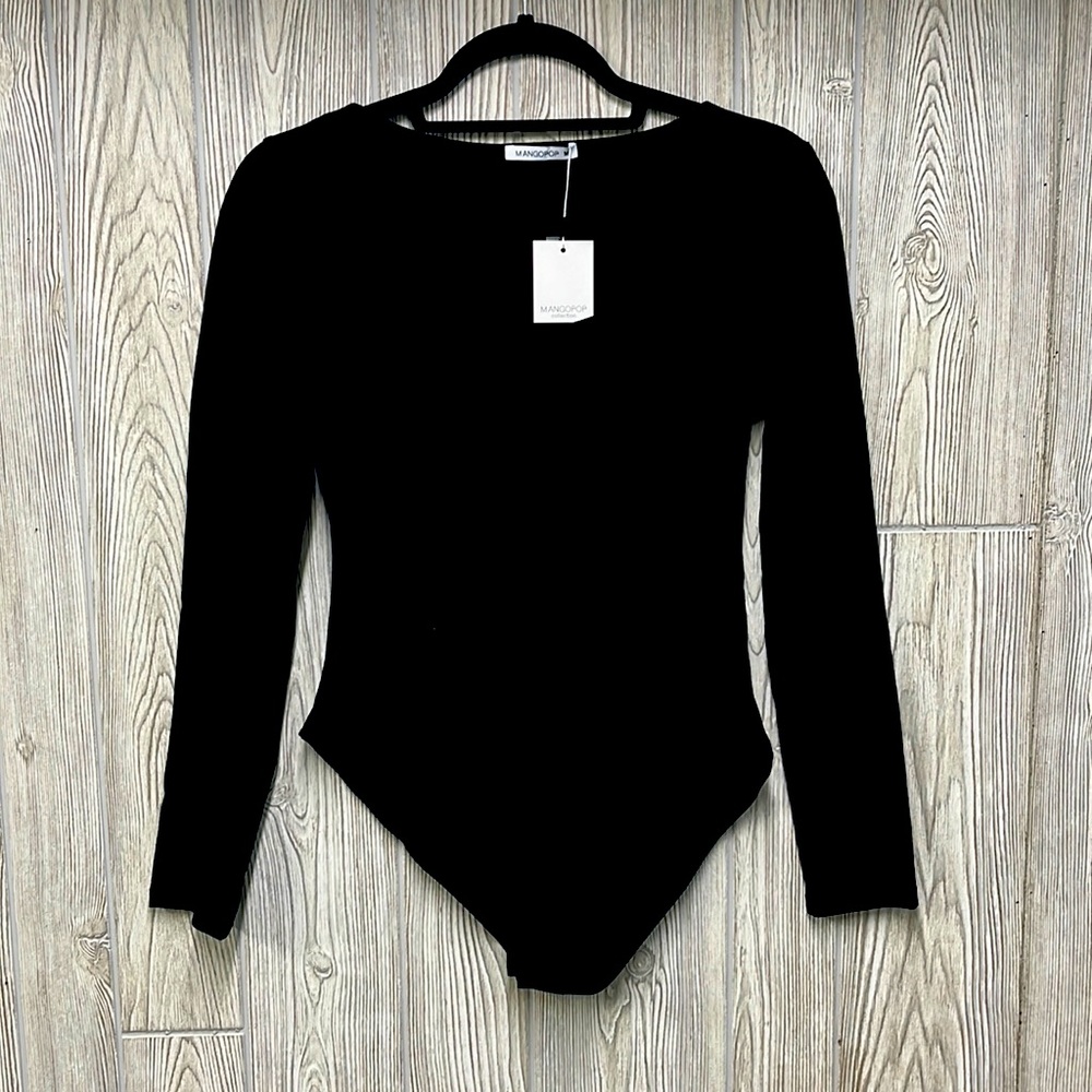 Long sleeve scoop neck body suit
